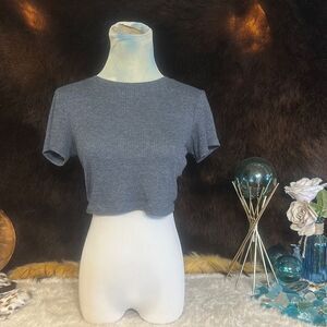 Nollie crop top M (4444)